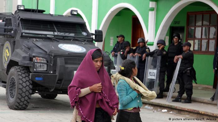Drug violence kills two Mexican mayors over weekend